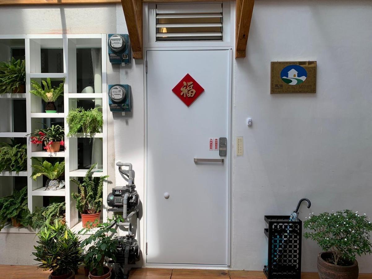 小巷旺宅 X 旺福 Apartment Tainan Luaran gambar